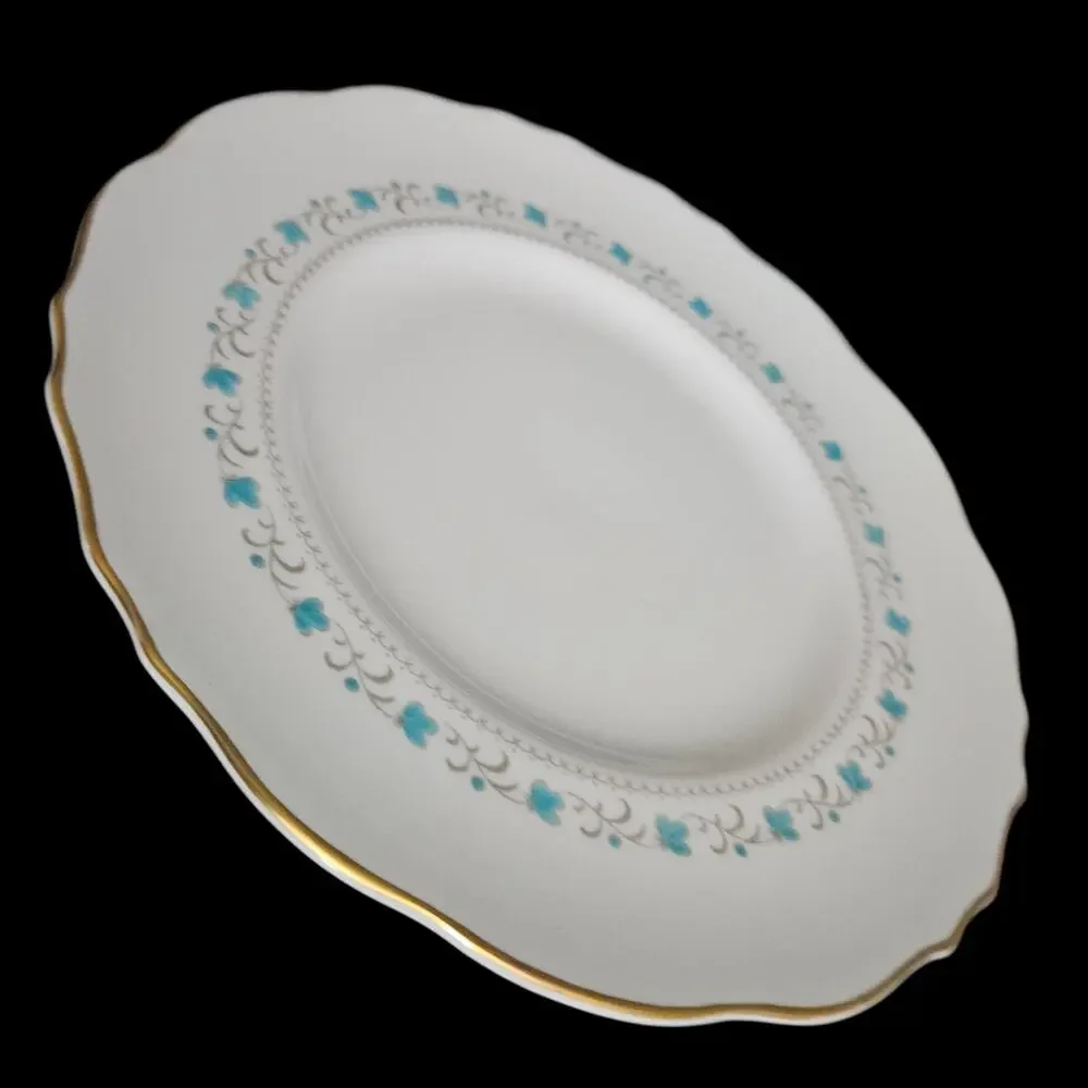 Vintage Royal Embassy Petite Fine China Japan Salad Plates Set of 4 Gold Trim